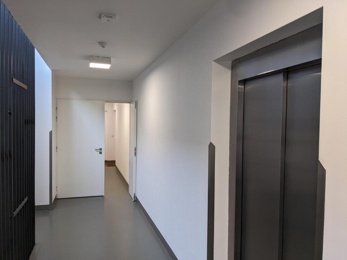 Cozy Apartment With Big Terrace In Central Prague - Karlin Kültér fotó